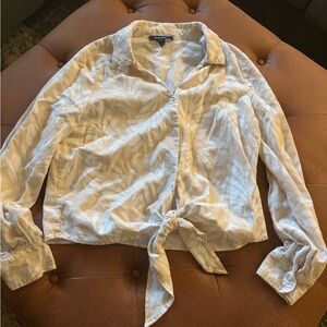 Ellen Tracy Tan and White Linen Blend Button-Up Tie Waist Top, size small